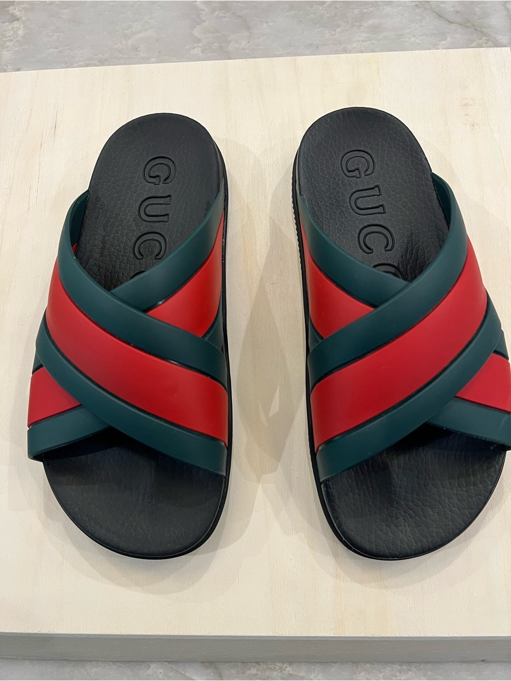 Gucci Agrado Black Footbed Slide Sandals with Green and Red Crisscross Straps